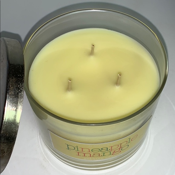 Pineapple Mango 3 Wick Candle Bath & Body Works Burns 40-65 Hours! - Picture 3 of 9
